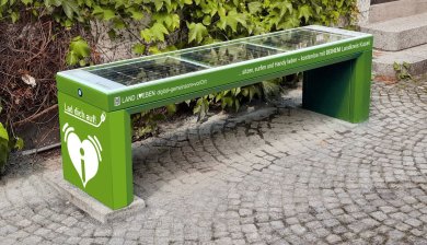 Bild Entwurf Schlaue Bank mit Folierung in grün